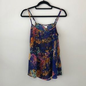 Blue tank with flowers